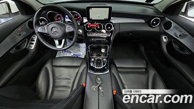 Mercedes-Benz C-Class 2018 — Şəkil 12/20