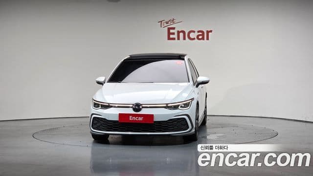 Volkswagen Golf 2023 — ფოტო 3/20