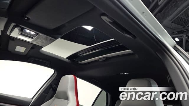 Volkswagen Golf 2023 — ფოტო 18/20