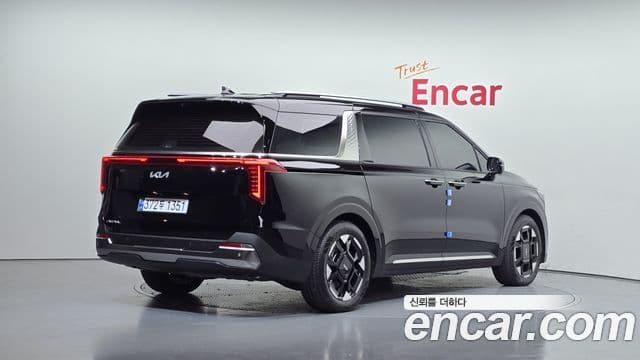 Kia Carnival 2024 — Şəkil 2/20
