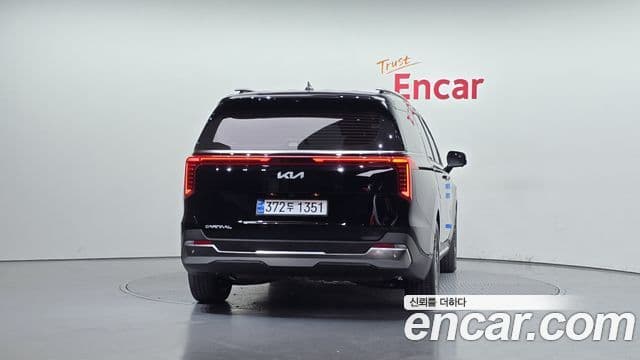 Kia Carnival 2024 — Şəkil 4/20