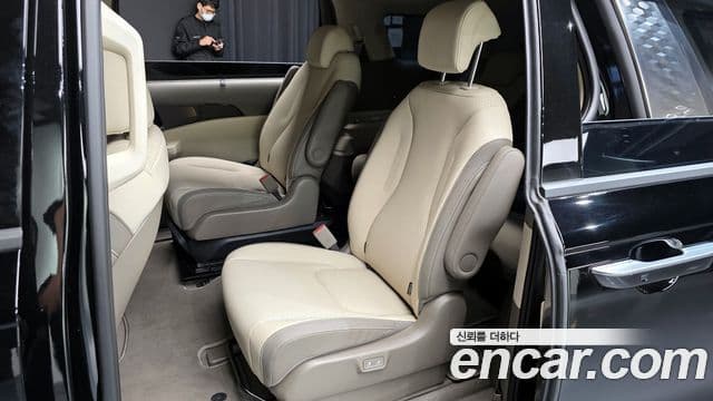 Kia Carnival 2024 — Şəkil 11/20