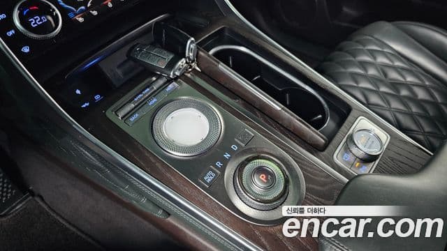 Genesis GV80 2020 — ფოტო 9/20