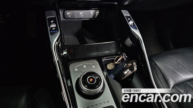 Kia Sorento 2020 — Фото 9/20