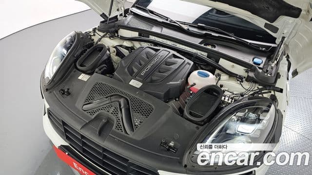 Porsche Macan 2018 — Şəkil 5/20