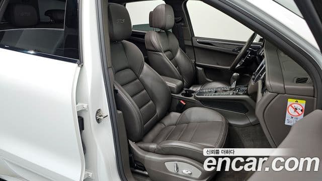 Porsche Macan 2018 — Şəkil 8/20