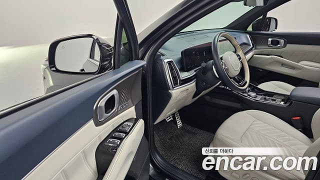 Kia Sorento 2023 — ფოტო 17/20