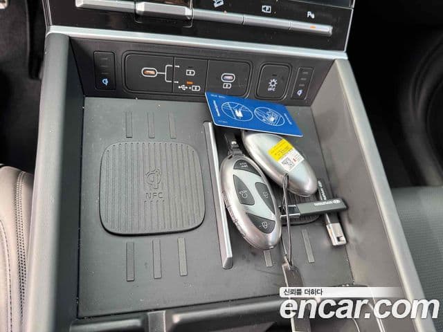 Hyundai Santa Fe 2023 — фото 14 из 19