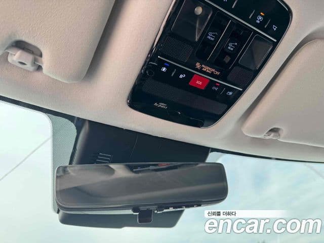 Hyundai Santa Fe 2023 — фото 15 из 19