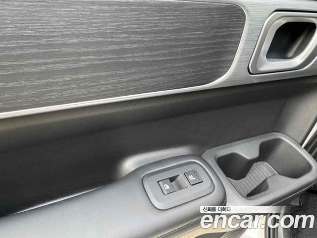 Hyundai Santa Fe 2023 — фото 18 из 19