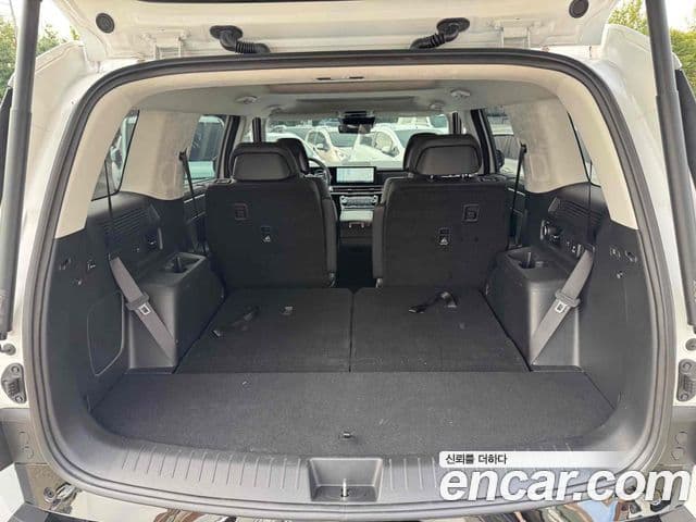 Hyundai Santa Fe 2023 — фото 19 из 19