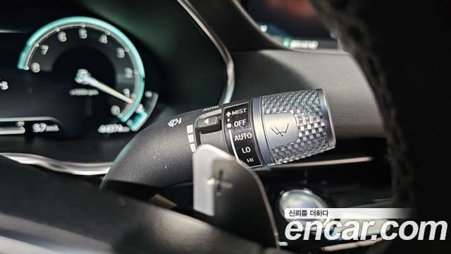 Genesis Electrified G80 2022 — Şəkil 19/20