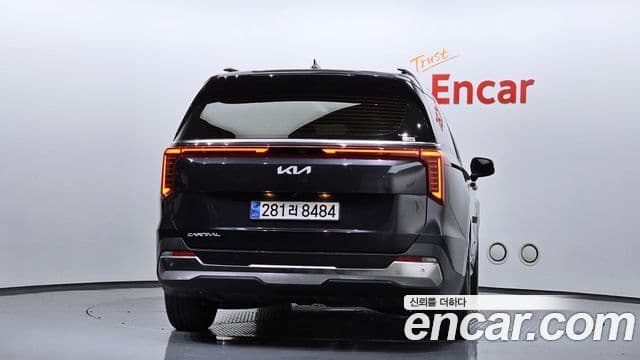 Kia Carnival 2024 — фото 4 из 20