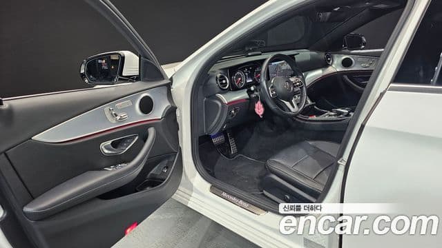 Mercedes-Benz E-Class 2020 — Şəkil 11/20