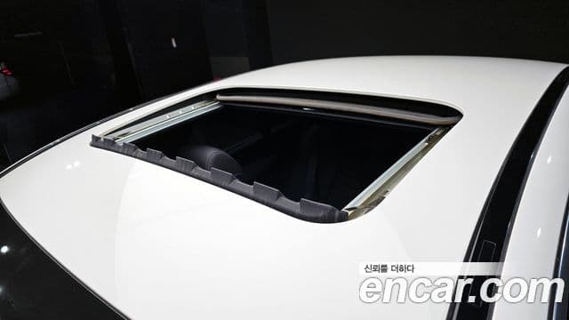 Mercedes-Benz E-Class 2020 — Şəkil 19/20