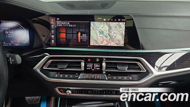 BMW X7 2020 — Фото 15/20