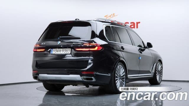 BMW X7 2023 — ფოტო 1/19