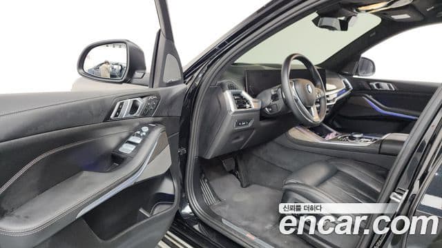 BMW X7 2023 — ფოტო 9/19