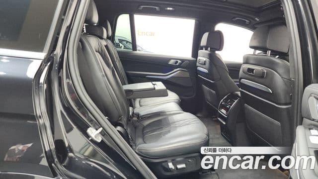 BMW X7 2023 — ფოტო 11/19