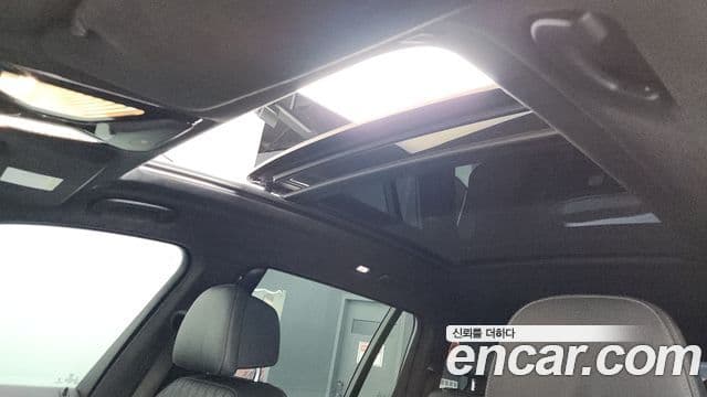 BMW X7 2023 — ფოტო 18/19