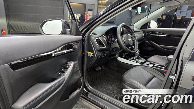 Kia Seltos 2020 — ფოტო 2/20