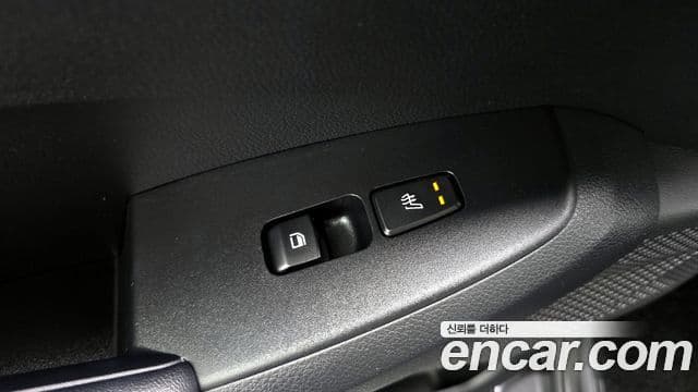 Kia Seltos 2020 — ფოტო 17/20