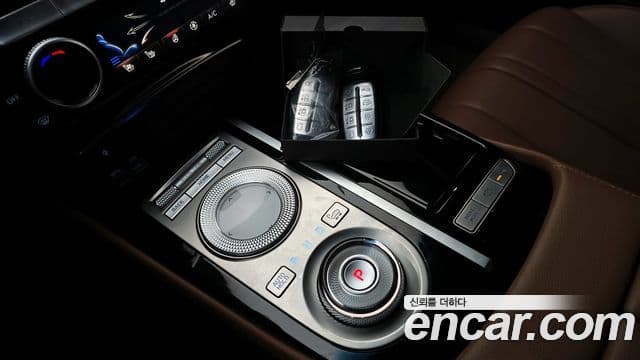 Genesis Electrified G80 2021 — Şəkil 9/20