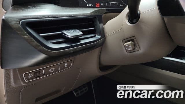 Kia K8 2023 — Photo 2/20