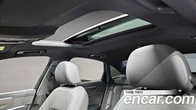 Audi A6 2020 — ფოტო 18/20