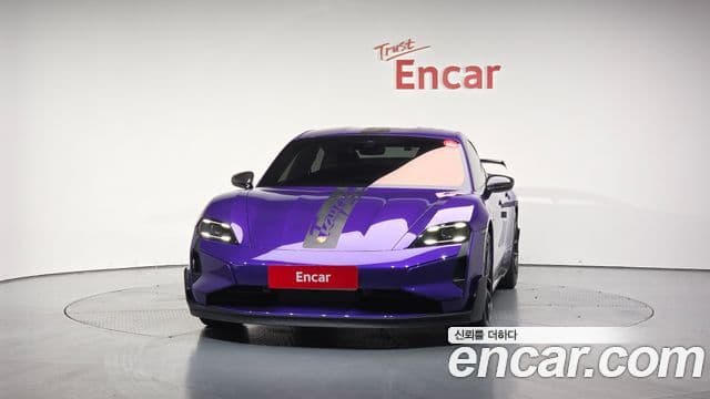 Porsche Taycan 2025 — ფოტო 16/20