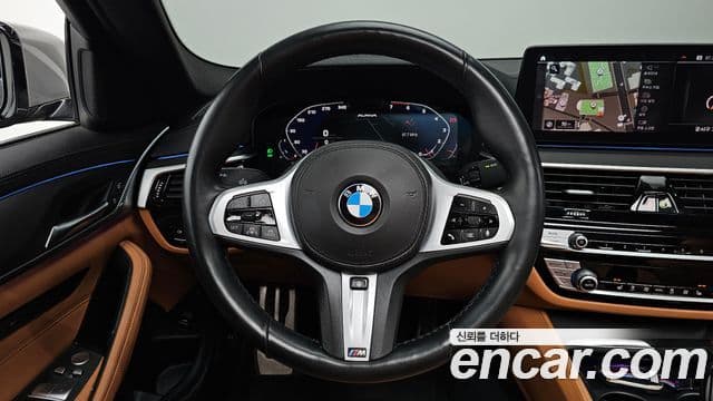 BMW 5 Series 2021 — ფოტო 13/20
