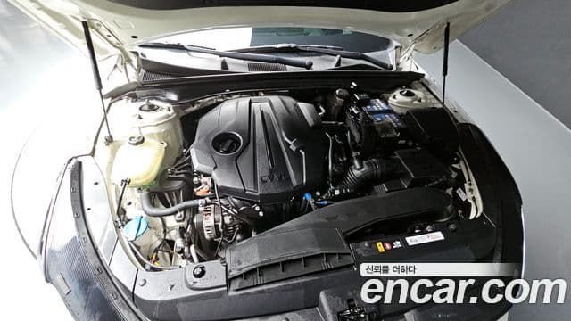 Kia K5 2020 — Şəkil 16/20