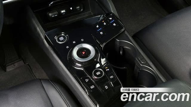 Kia Sportage 2023 — Şəkil 9/20