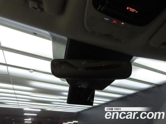 Kia K5 2019 — ფოტო 14/20
