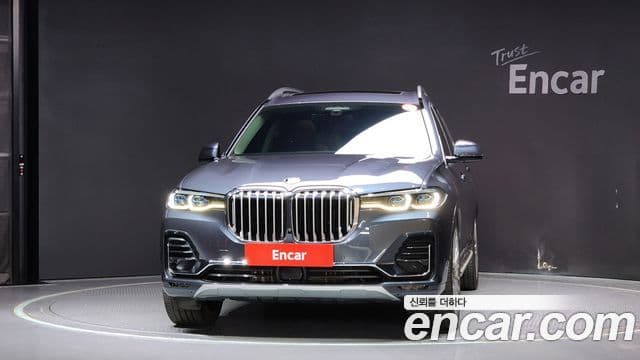 BMW X7 2021 — Фото 3/20