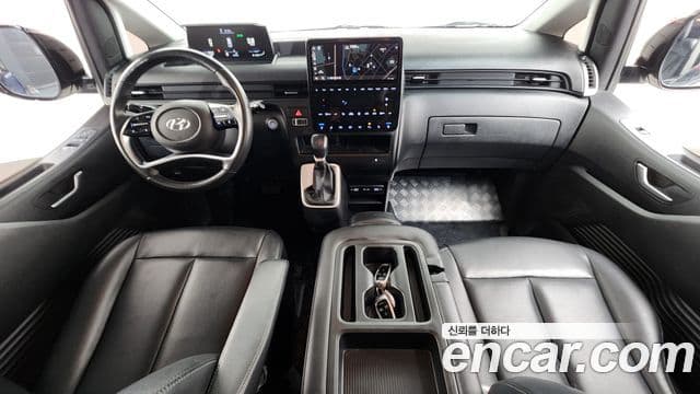 Hyundai Staria 2022 — ფოტო 7/20