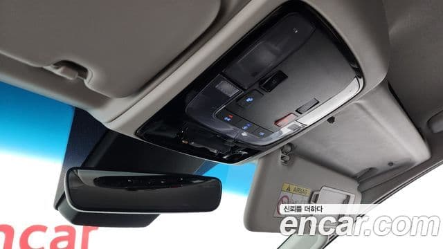 Hyundai Staria 2022 — ფოტო 19/20