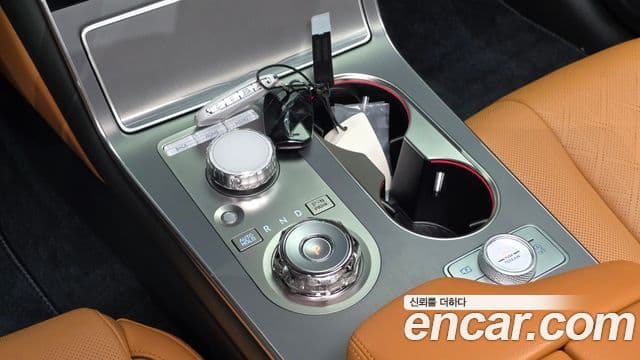 Genesis GV80 2023 — ფოტო 14/20