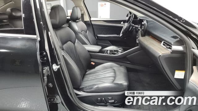Kia K5 2022 — Şəkil 10/20