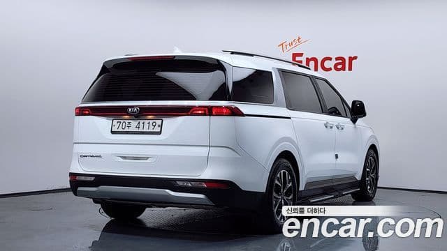 Kia Carnival 2020 — ფოტო 1/20