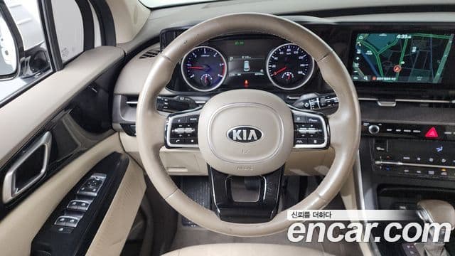 Kia Carnival 2020 — ფოტო 12/20