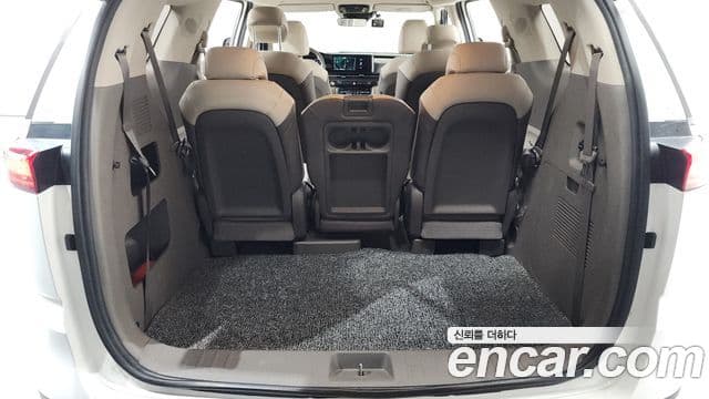Kia Carnival 2020 — ფოტო 19/20