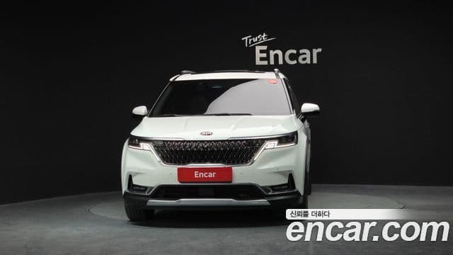 Kia Carnival 2020 — ფოტო 2/20