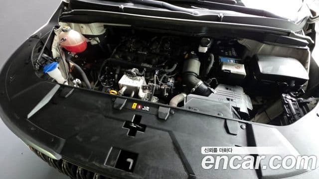 Kia Carnival 2020 — ფოტო 5/20