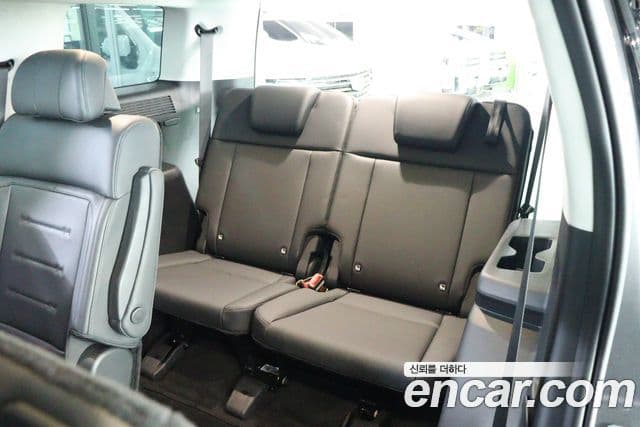 Hyundai Santa Fe 2023 — ფოტო 6/20