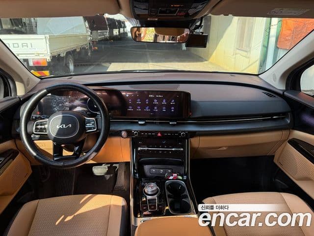 Kia Carnival 2023 — Фото 4/20