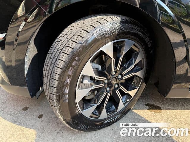 Kia Carnival 2023 — Фото 6/20