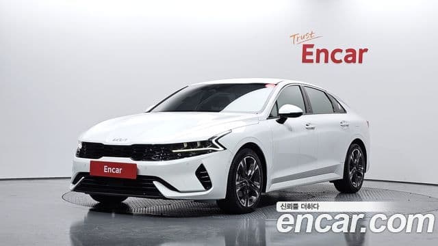 Kia K5 2023 — Şəkil 1/20