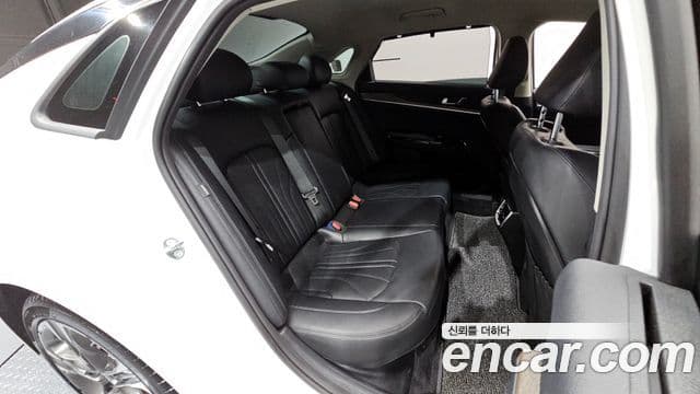 Kia K5 2023 — Şəkil 12/20