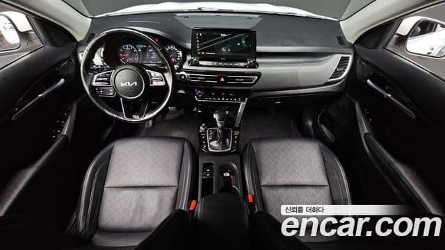 Kia Seltos 2022 — Şəkil 7/20
